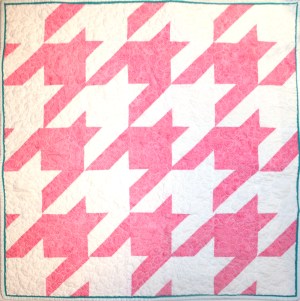 Houndstooth baby quilt